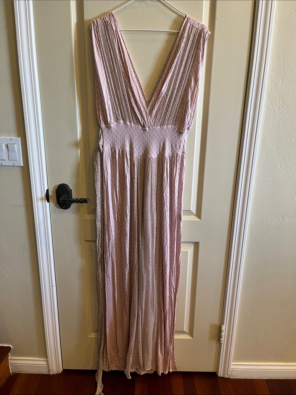 Women Medium Victoria’s Secret Chiffon silk trim Maxi v neck drape dress